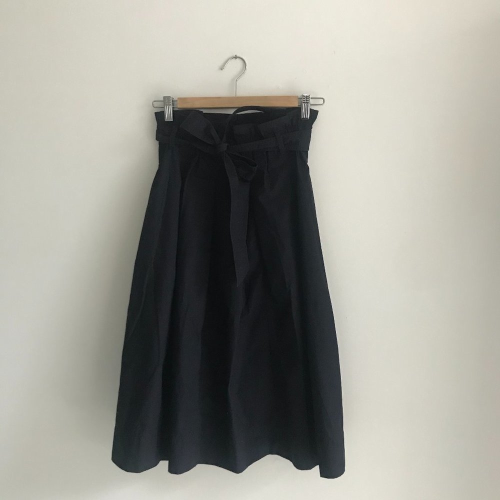Navy Uniqlo Midi Skirt